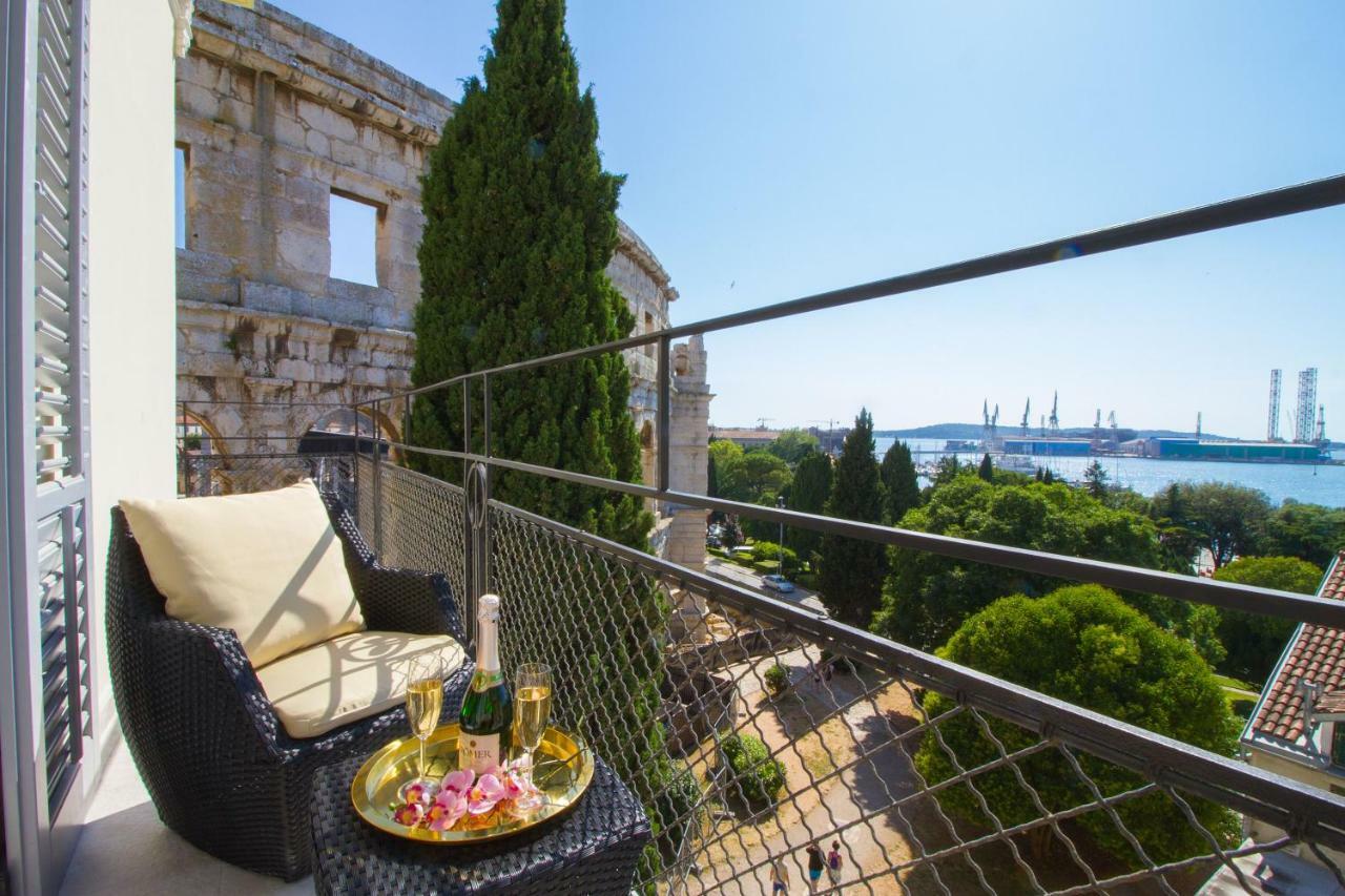 Arena & Seaview Luxurious Residence Pula Buitenkant foto