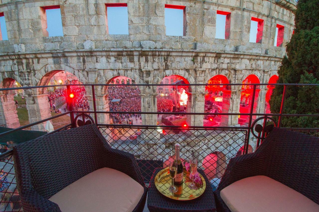 Arena & Seaview Luxurious Residence Pula Buitenkant foto